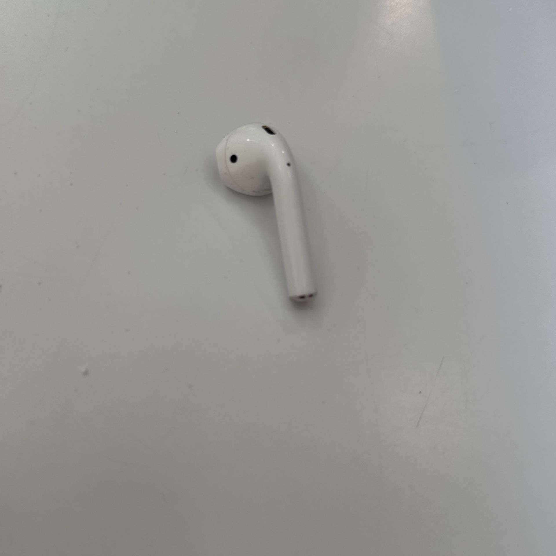 Left EarPod