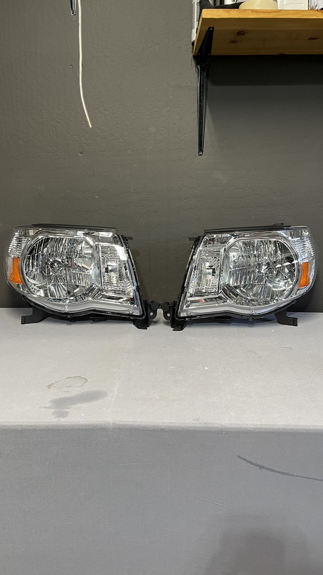 Toyota Tacoma Headlights