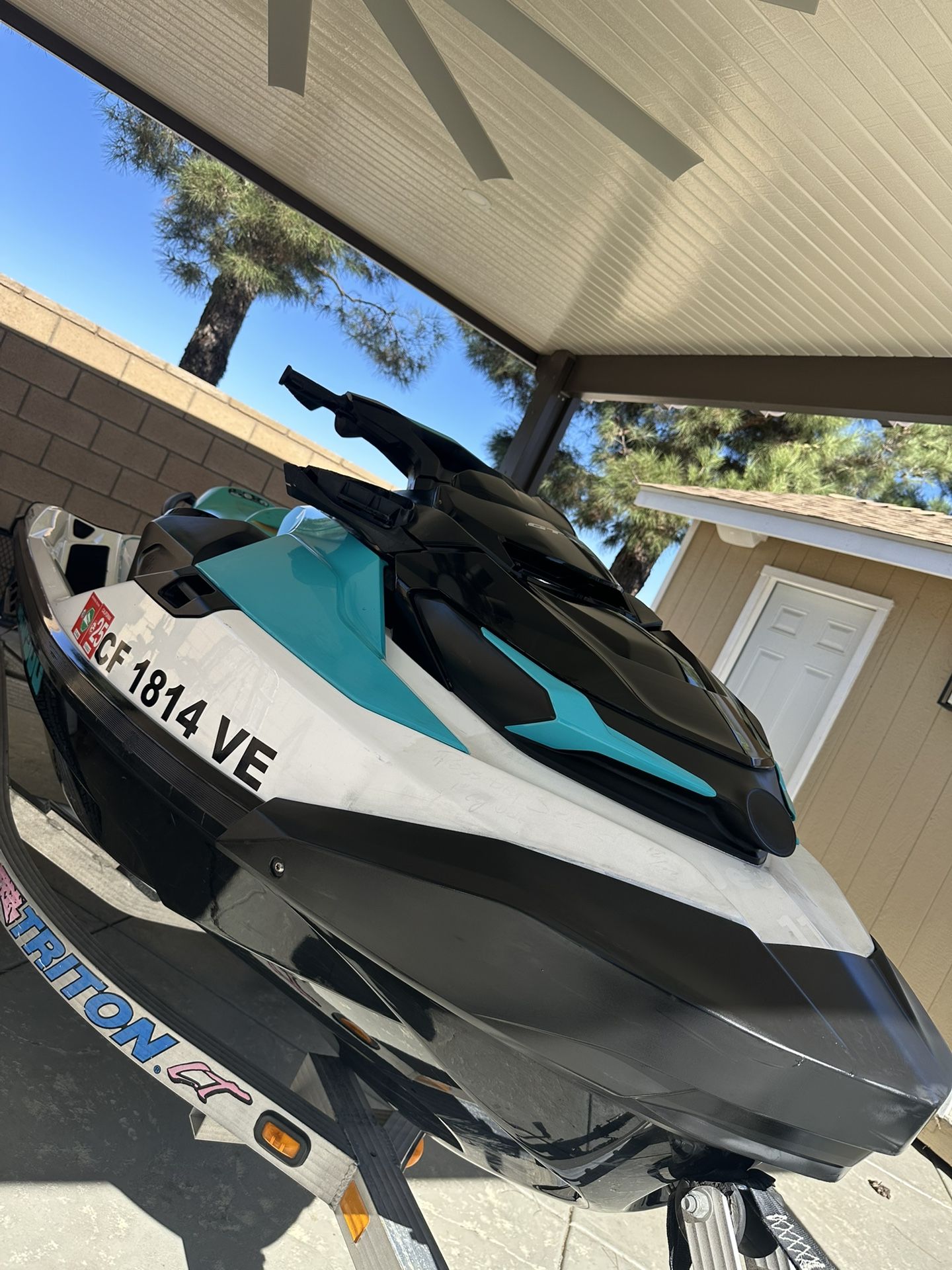 2022 BRP Sea doo