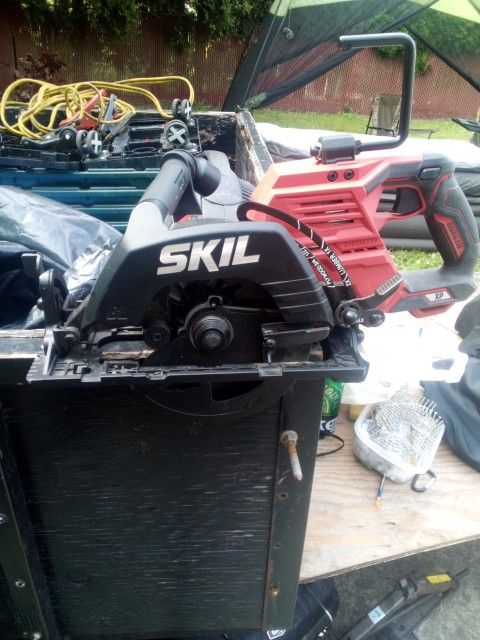 Skill 71/4 Brushless XP Circular Saw