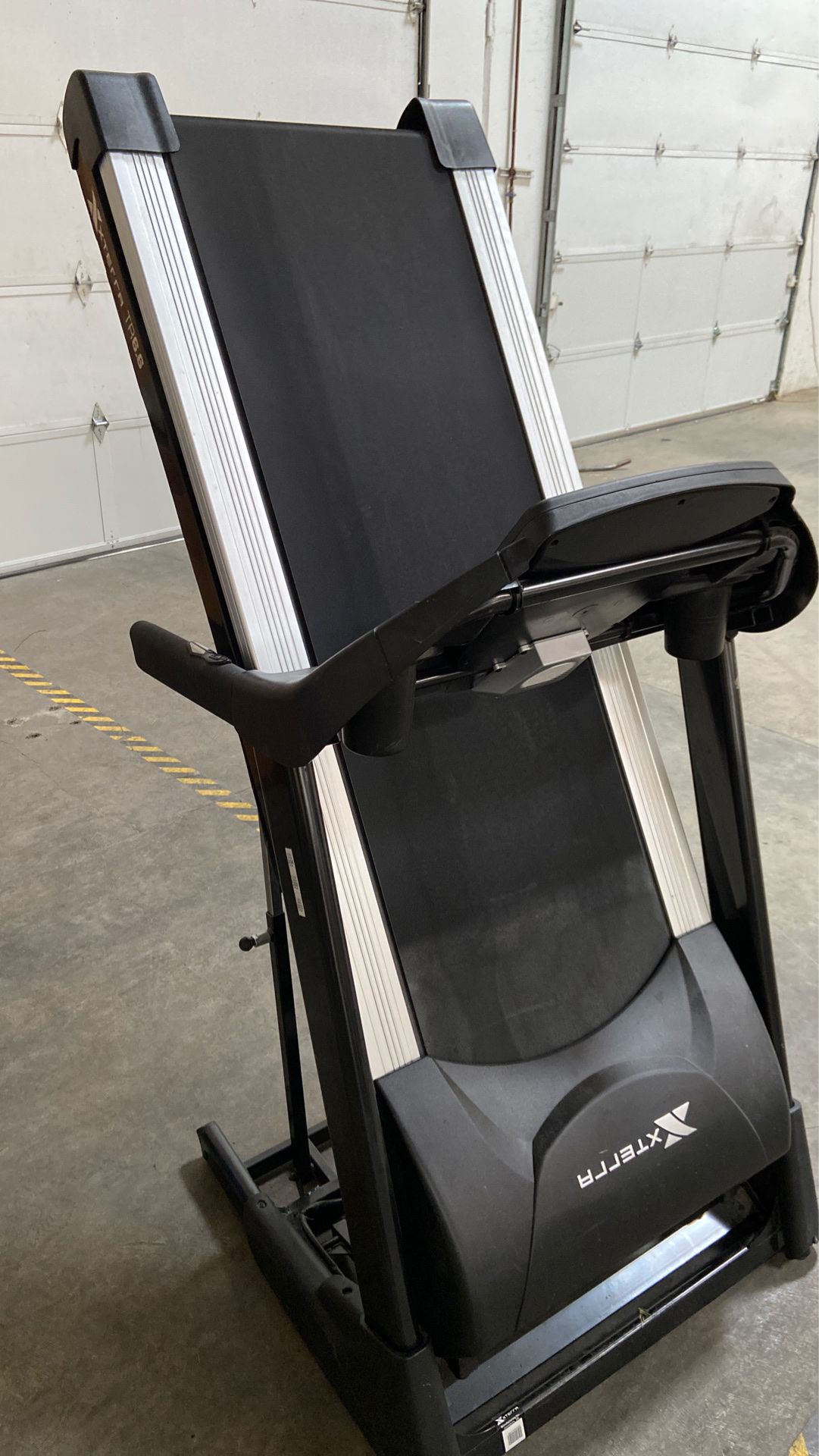 XTERRA Fitness TR6.6 Folding Treadmill for Sale in Federal Way, WA