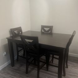 Tall 4 Chair And Dining Table 