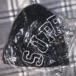 Supreme New Era Beanie
