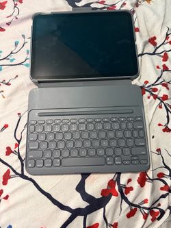 iPad 10(2022, A14 series) with Keyboard Case