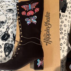 Size 9 Women Boot Hippie Shake