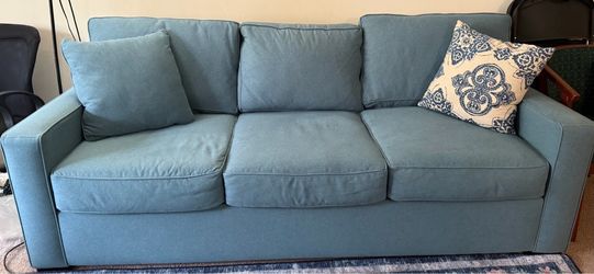 2 Sofas - 3 seaters