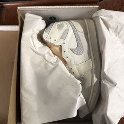 Jordan 1 All White 