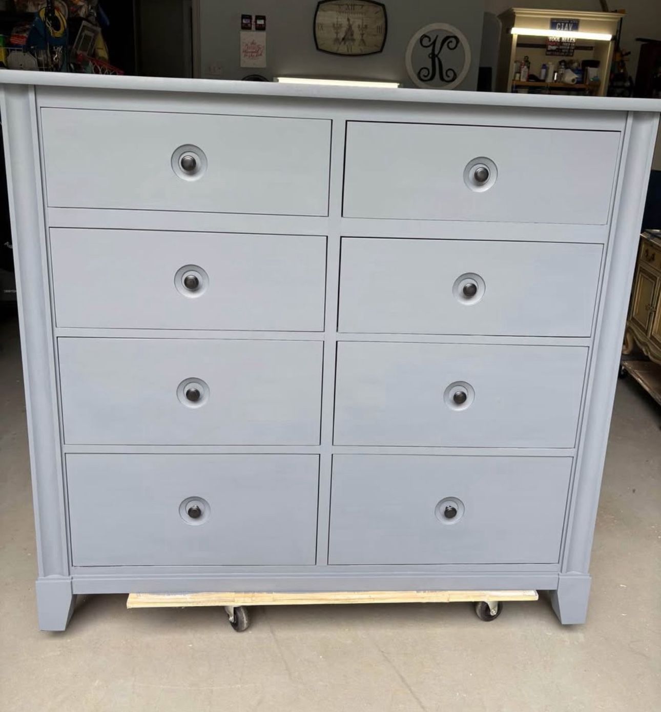 Dresser