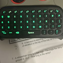 Wireless gaming keypad for Xbox controllers
