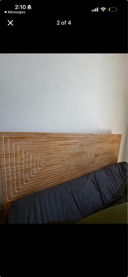 QUEEN SIXE BED FRAME ONLY