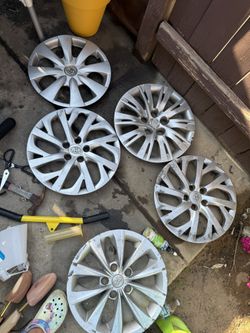 Assorted Hubcaps. 