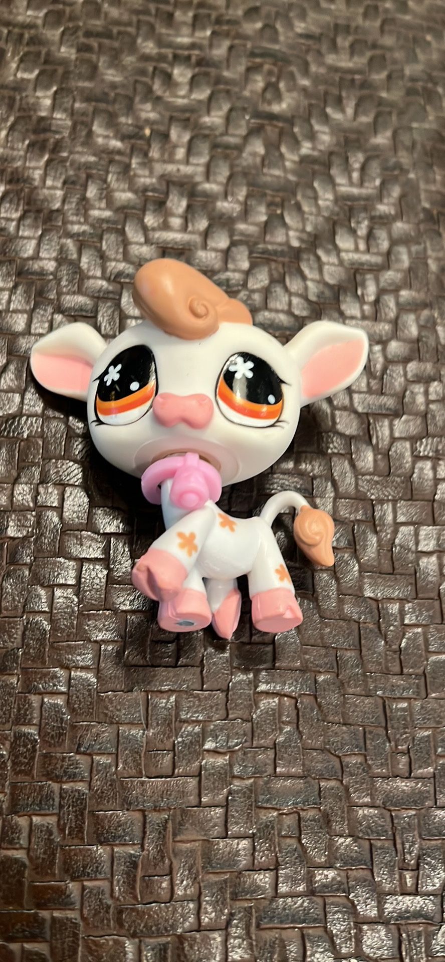 Littlest Pet Shop LPS #476 White Cow With Bell Accessory, Orange Eyes Authentic