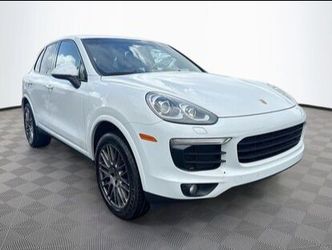 2017 Porsche
Cayenne