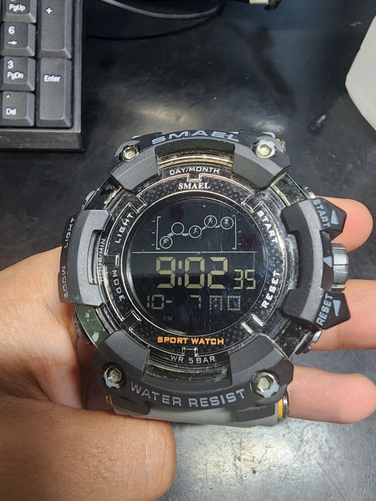 SMAEL Mens Sport Watch Digital Quartz Watch 9" Silicone Band 54mm 