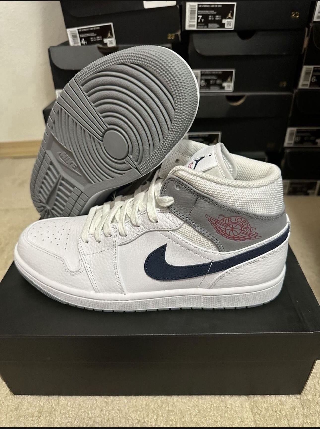 Air Jordan 1 Mid PI Paris White Midnight Navy DR8038-100 Size 10.5 Brand New