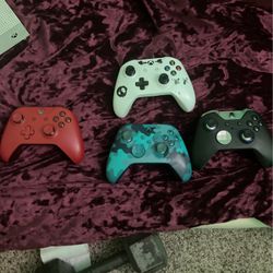 Xbox One Controllers