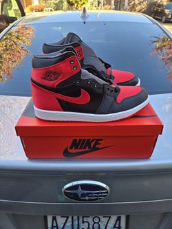 Nike Air Jordan 1 Retro Satin Bred 
