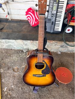 Yamaha F335