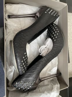 BCBGMAXAZRIA Heels