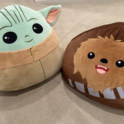 Baby yoda and Chewy Squishmallow