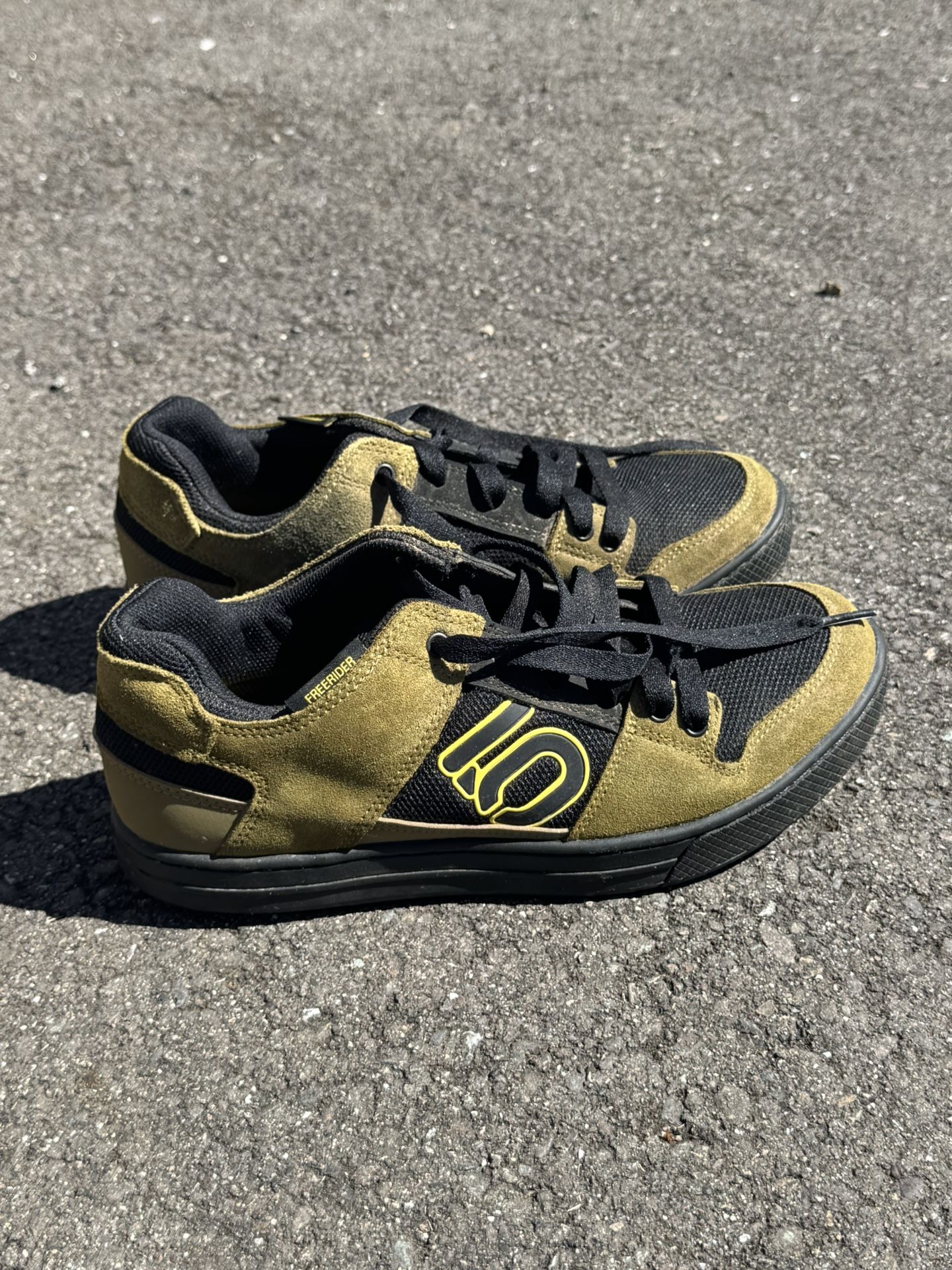 Adidas Five Ten Freerider Men’s mountain biking shoes