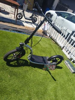 Electric scooter