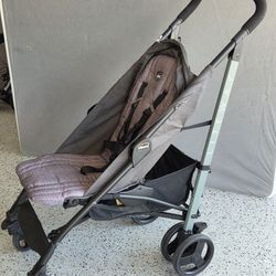 Chicco Lightweight Umbrella Stroller