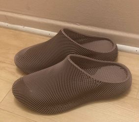 POLLYFAB Airwave 3D Printed Slides Light Brown Size 12 Brand New