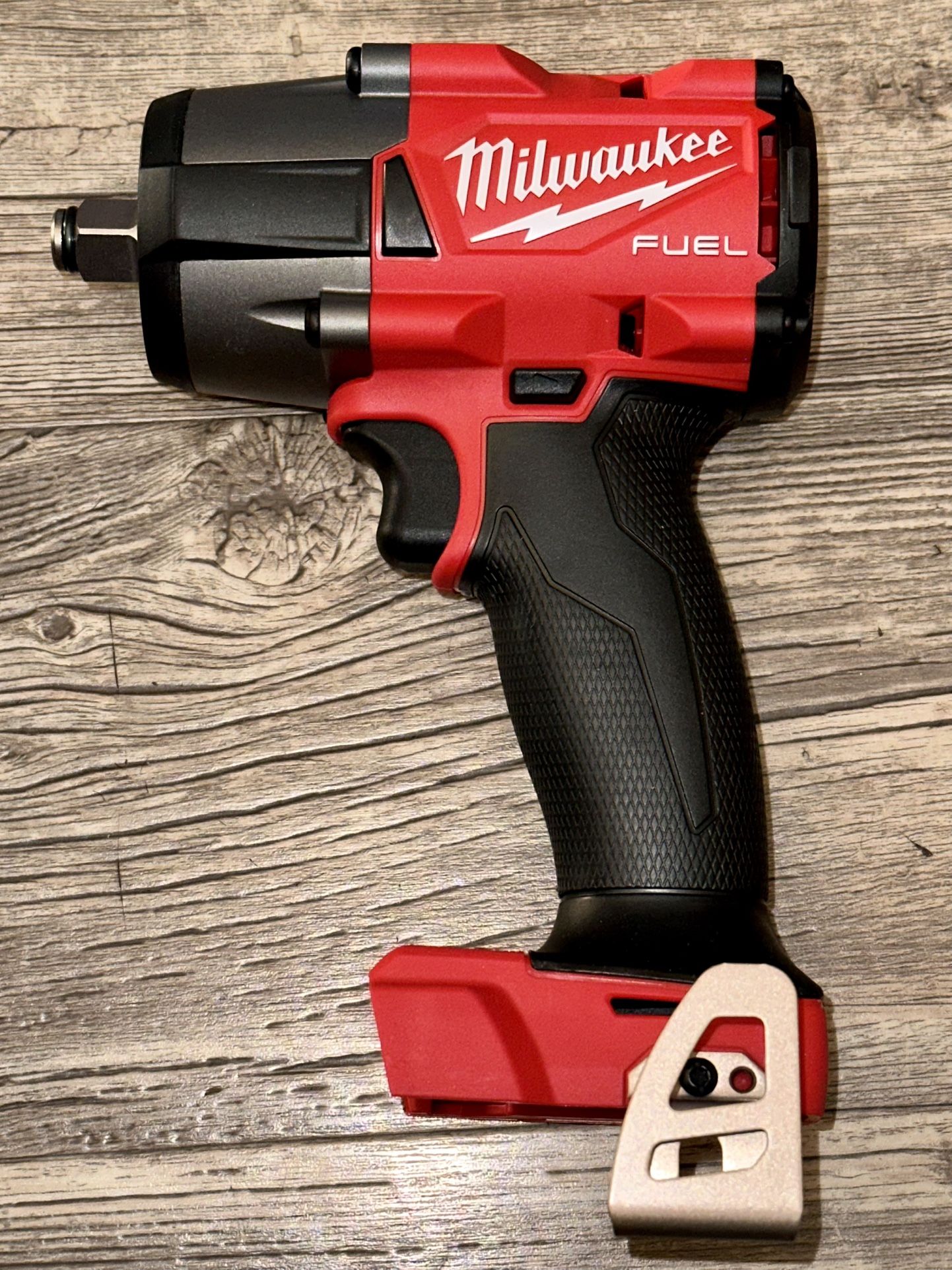 Milwaukee M18 FUEL 1/2 Mid-Torque Impact Wrench with Friction Ring (Bare Tool)