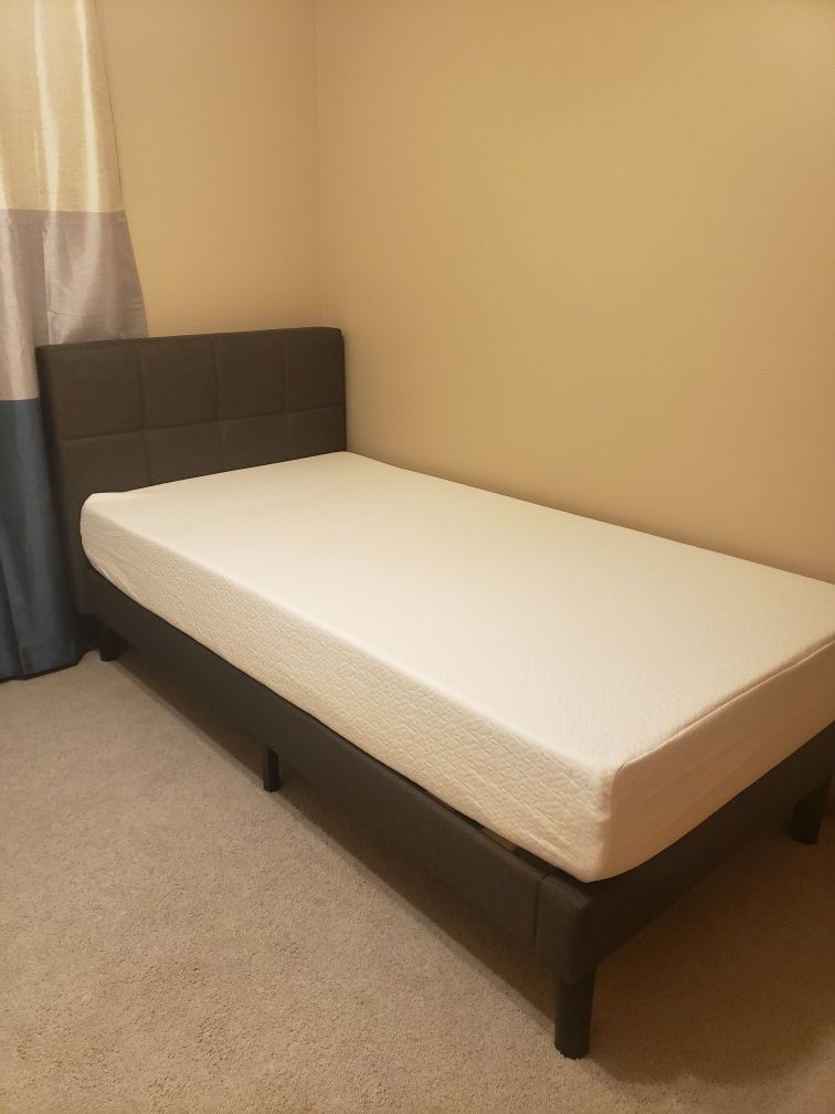 Twin bed + memory foam mattress