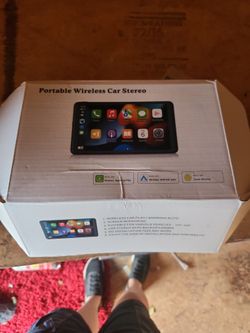 Portable car stereo with screen