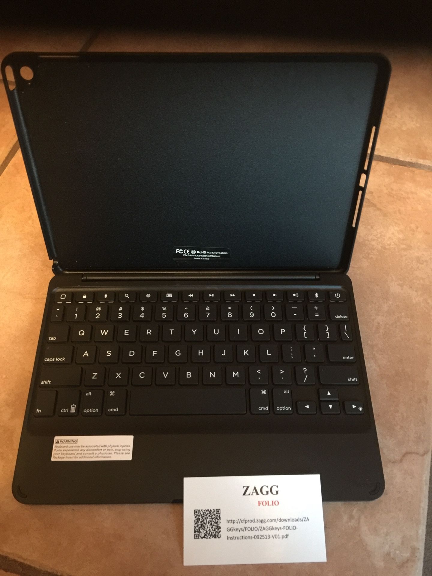 ZAGG KEYBOARD WITH BACK LIGHT FOR IPAD AIR