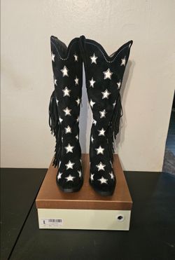 Brand new black boots