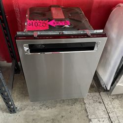 New KitchenAid Dishwasher 24” Wide