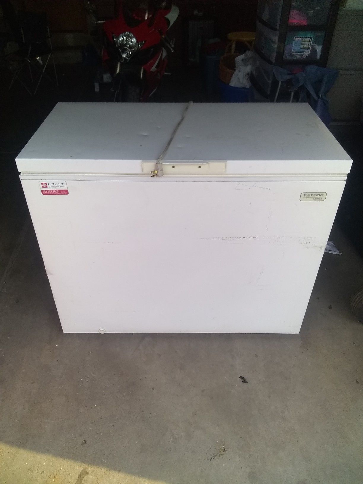 Estate Whirlpool Deep Freezer (Model#: TCF1010FW06 D6)