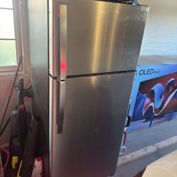New GE Fridge 