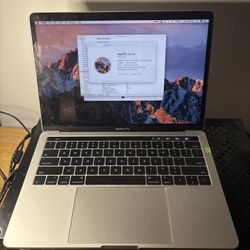2017 MacBook Pro 13” 8GB Memory & Great Battery Condition 
