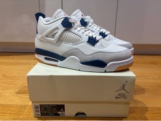 Jordan 4 SB Navy Deadstock