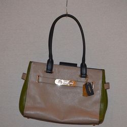 Coach swagger Satchel
