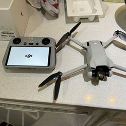 Dji Mini 3 FLY MORE BUNDLE