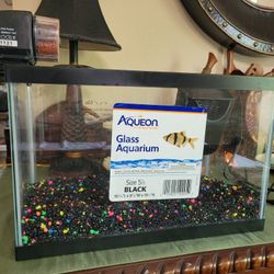 AQUEON Glass Aquarium Size Small 5.5 