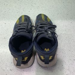 3 Pairs Of Boys Shoes - Size 1 - 2