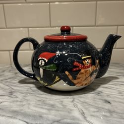 Holiday Cat Theme Teapot