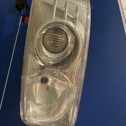 2001-2006 GMC Denali Headlights