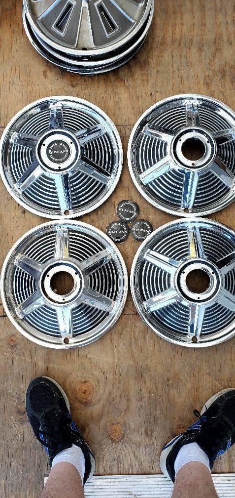 1965 Ford Mustang Hubcaps