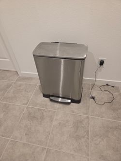 14 gallon brushed Nickel garbage trash can