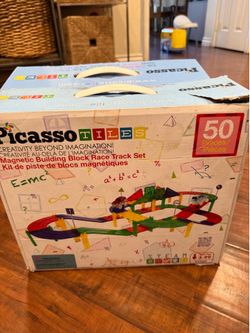 2 Picasso tiles 1 marble run 1 race track
