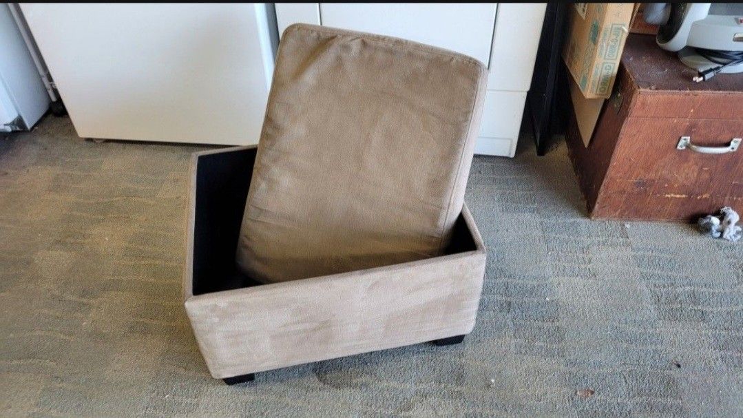 Storage Ottoman