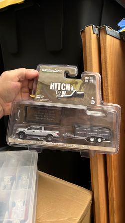 Collectible Greenlight Hitch & tow 2018 Nissan Titan & dump trailer 1:64 scale Diecast . Local pick up in Whittier CA