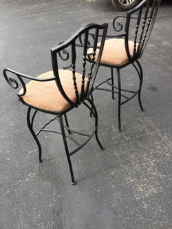 Great condition metal chair